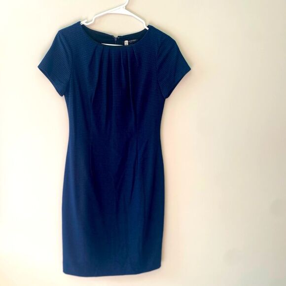 Banana Republic Dresses & Skirts - Banana Republic Blue and Black Checkered suit dress